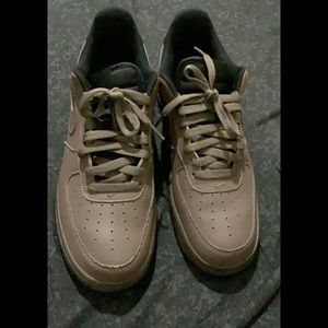 AF1